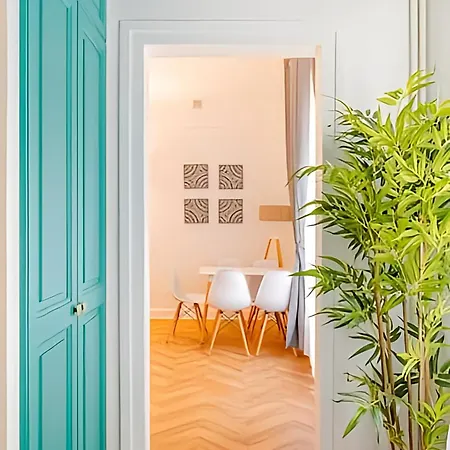 Loft A 2 Pas Des Champs Elysees Et De La Defense! Daire *